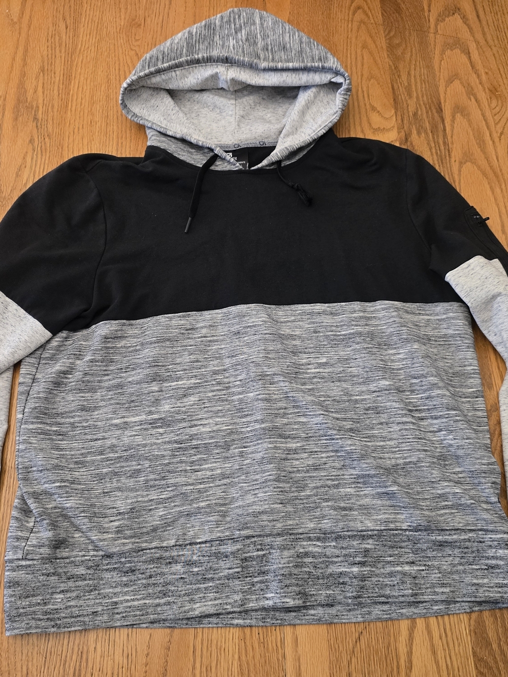 GapFit Colorblock Hoodie Large Black Gray Athletic Pullover
